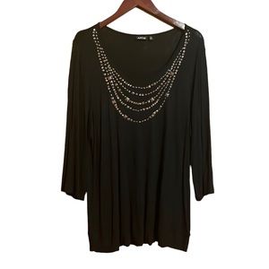 •APT.9•BLACK BLOUSE WITH GUNMETAL RIVETS DETAIL ACROSS FRONT CHEST IN SIZE 1X